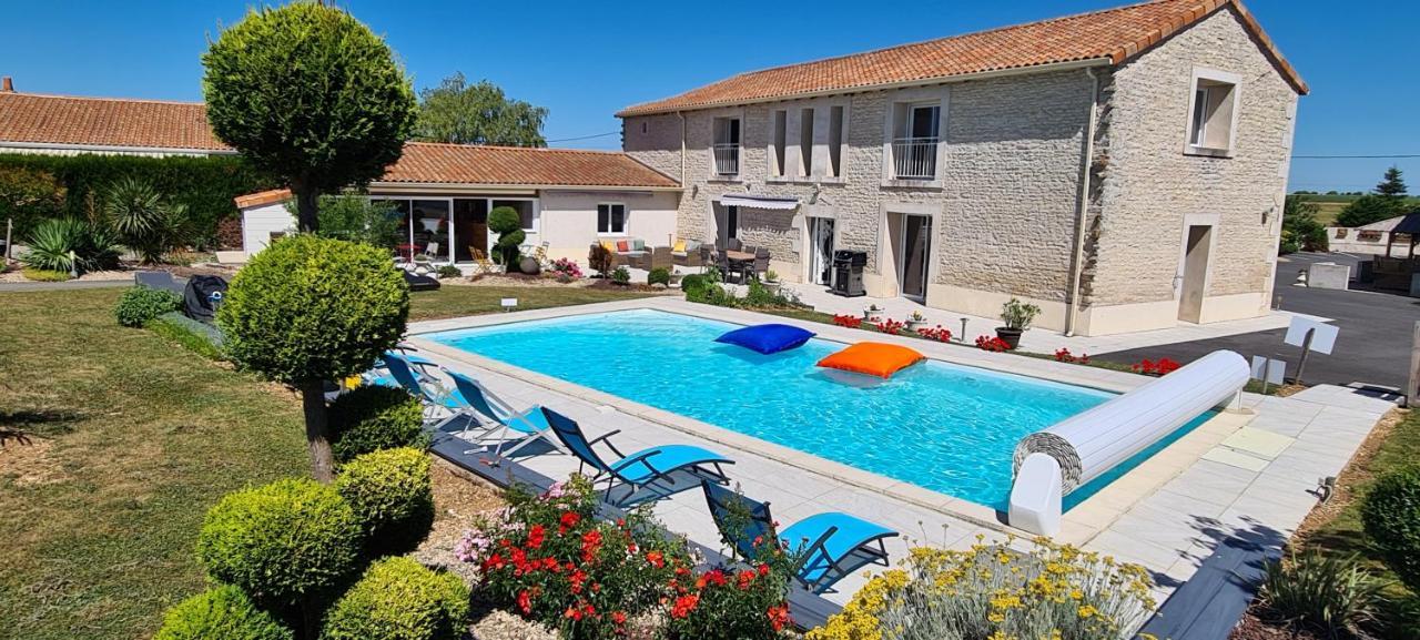A La Gloriette Bed and Breakfast Neuville-du-Poitou Buitenkant foto