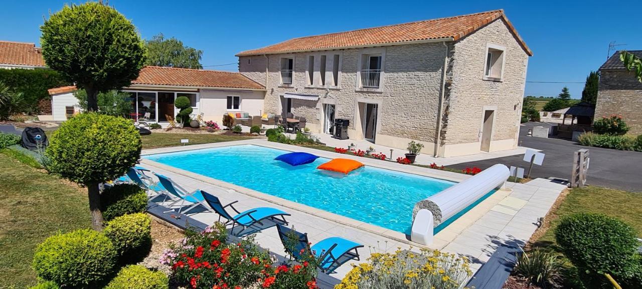 A La Gloriette Bed and Breakfast Neuville-du-Poitou Buitenkant foto