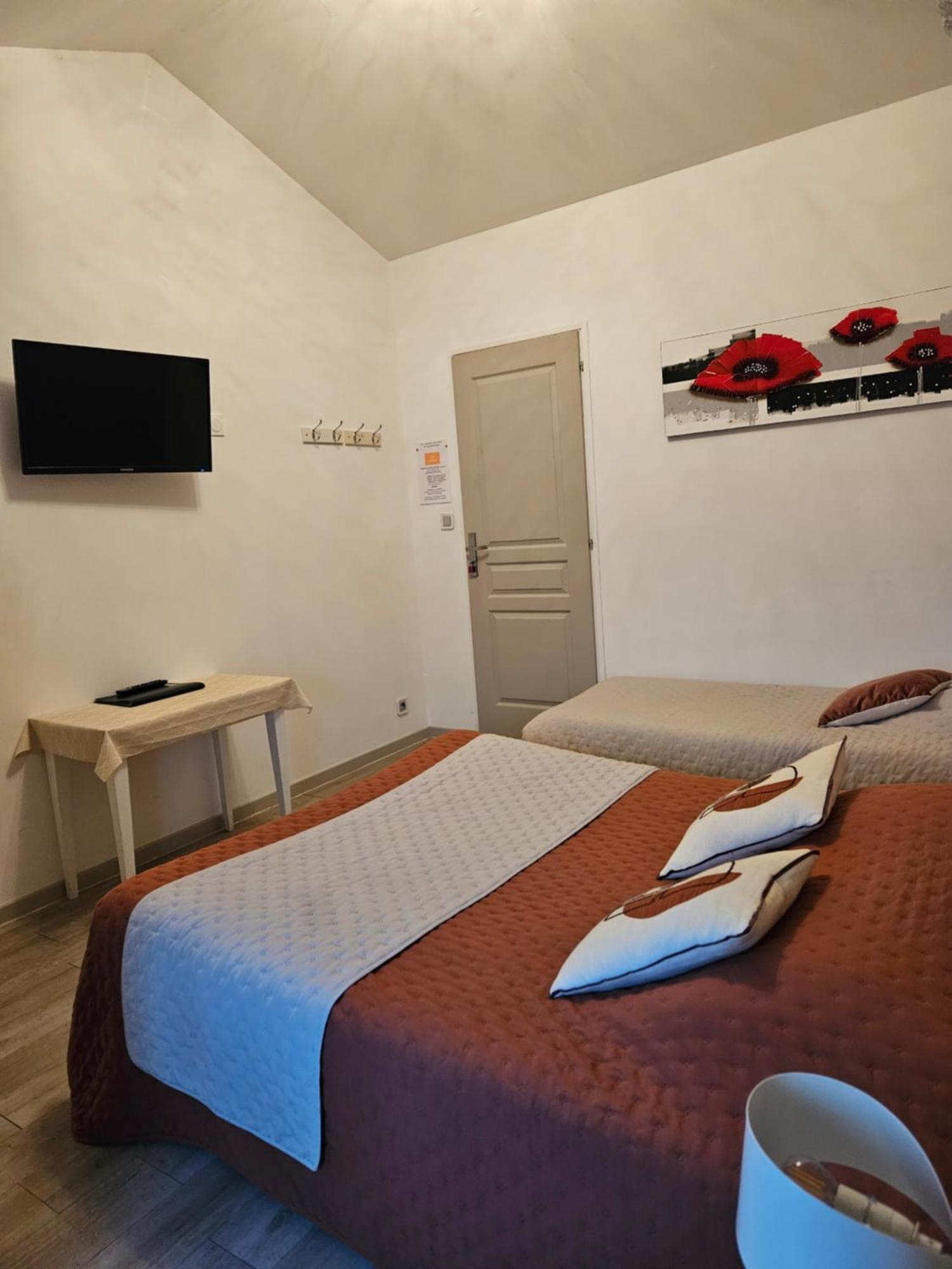 A La Gloriette Bed and Breakfast Neuville-du-Poitou Buitenkant foto