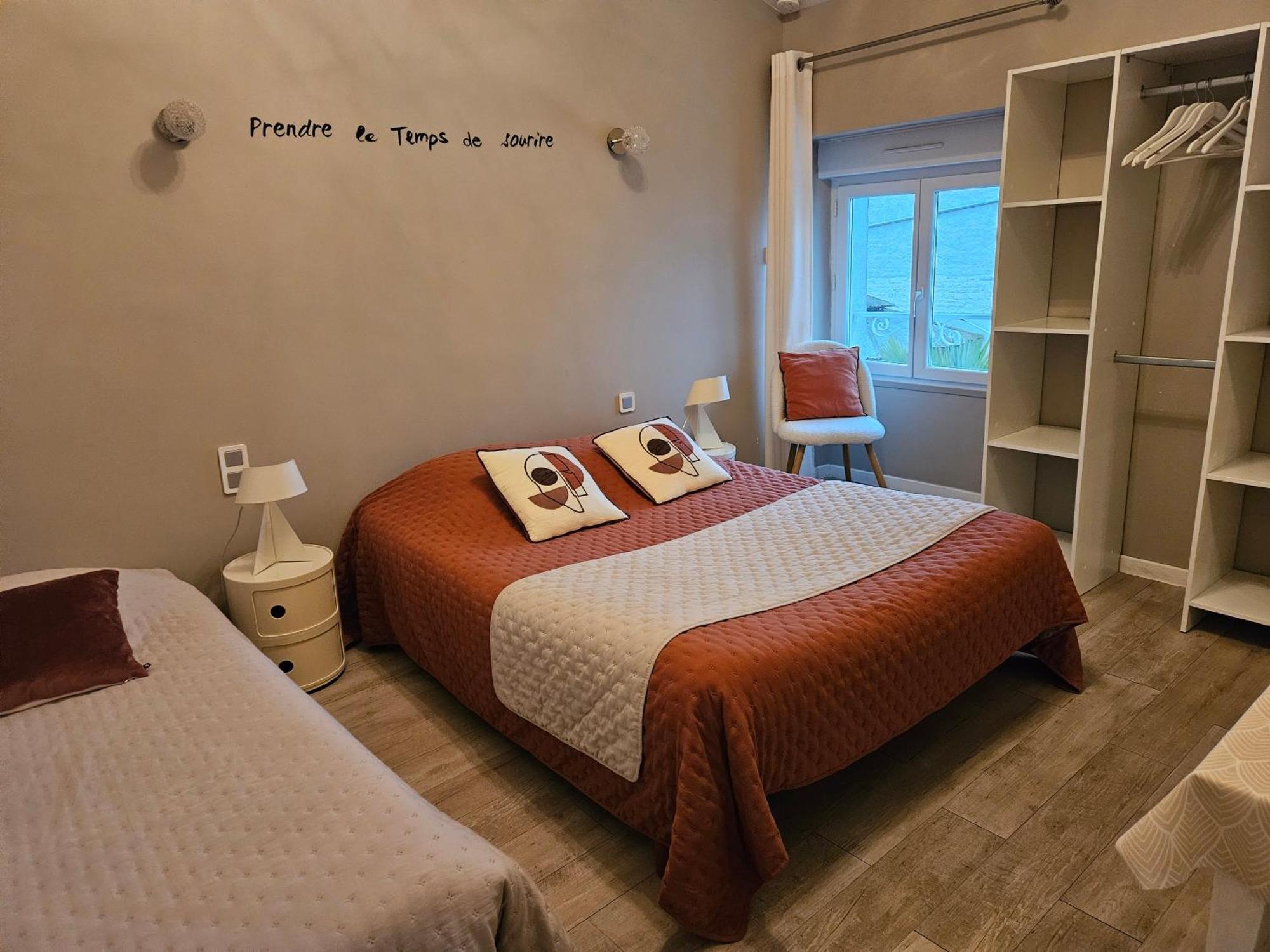 A La Gloriette Bed and Breakfast Neuville-du-Poitou Buitenkant foto